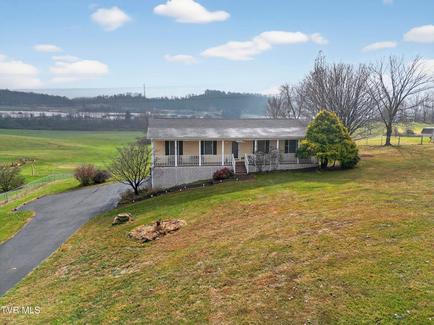 Photo #4: 15002 Peaceful Valley Road Road