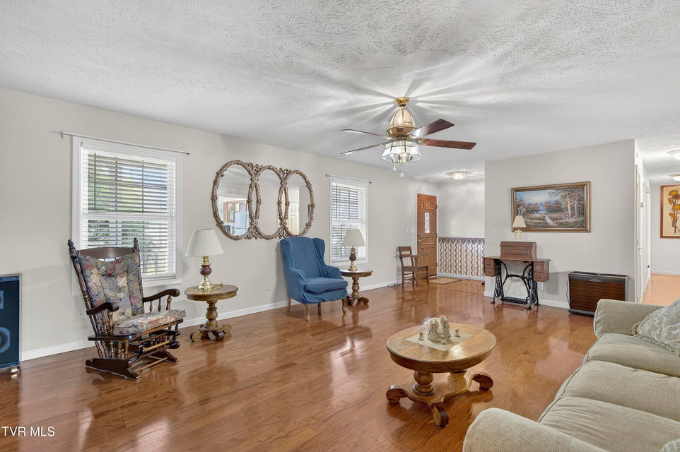 Photo #12: 15002 Peaceful Valley Road Road