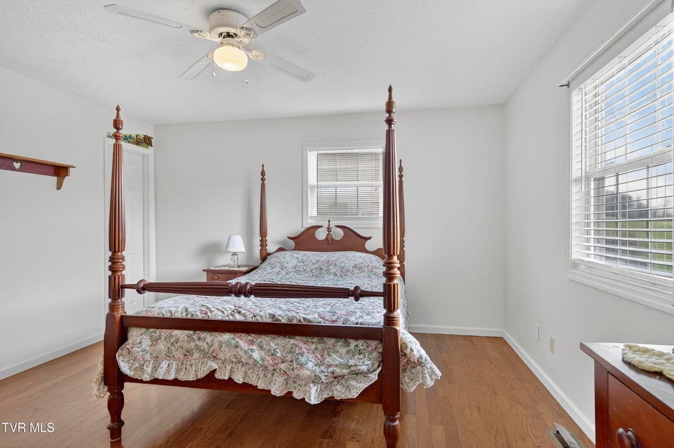 Photo #21: 15002 Peaceful Valley Road Road