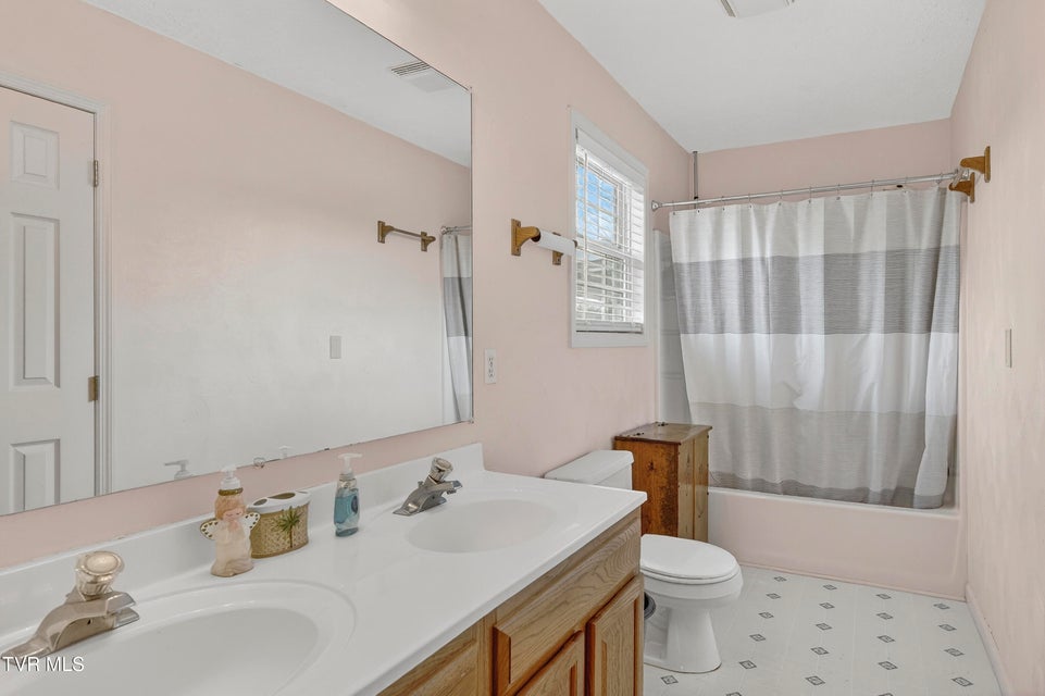 Photo #22: 15002 Peaceful Valley Road Road