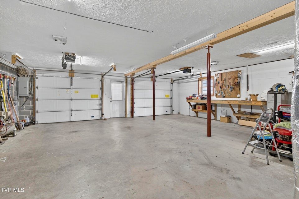 Photo #28: 15002 Peaceful Valley Road Road