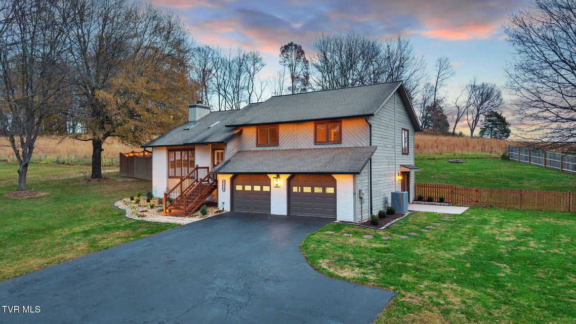 Photo #6: 609 Live Oak Court