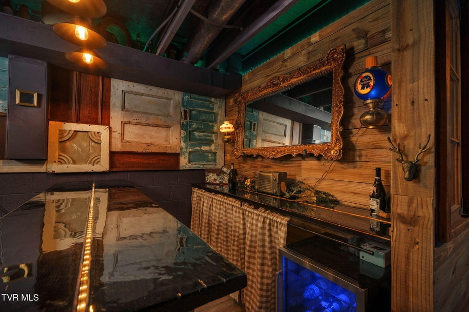 Photo #40: 609 Live Oak Court