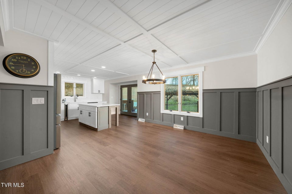 Photo #12: 609 Live Oak Court