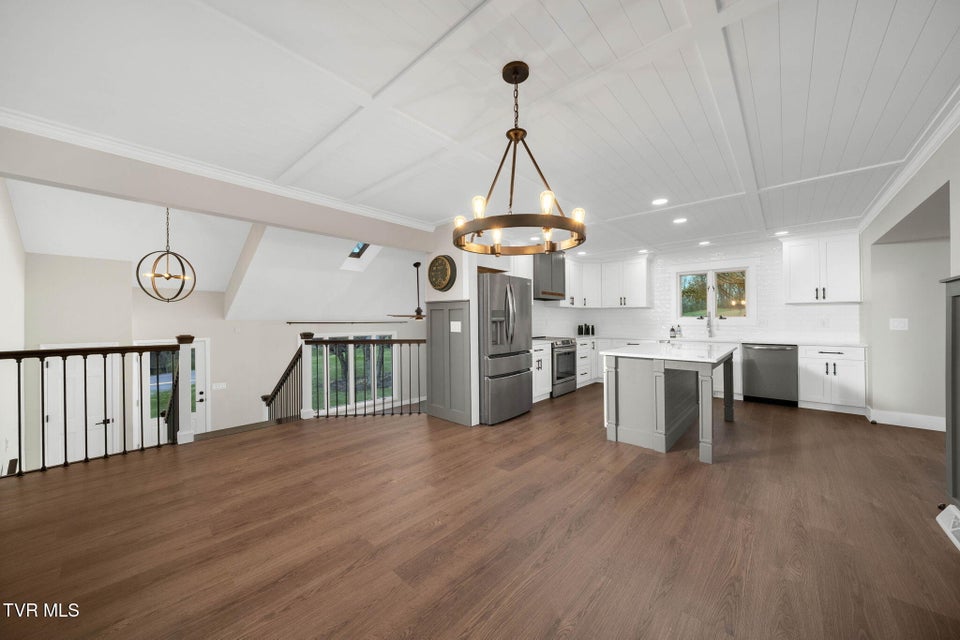 Photo #14: 609 Live Oak Court