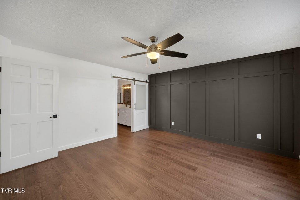 Photo #19: 609 Live Oak Court