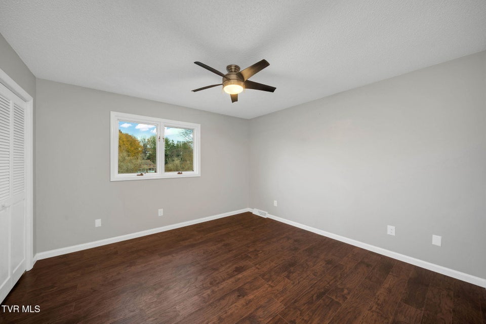 Photo #23: 609 Live Oak Court