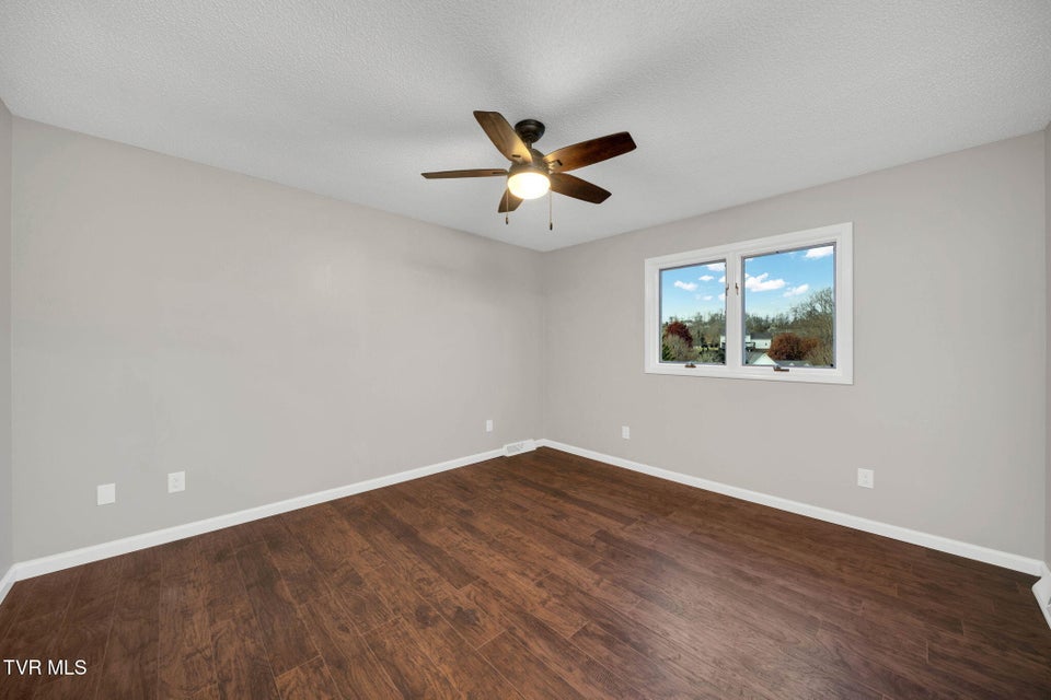 Photo #26: 609 Live Oak Court