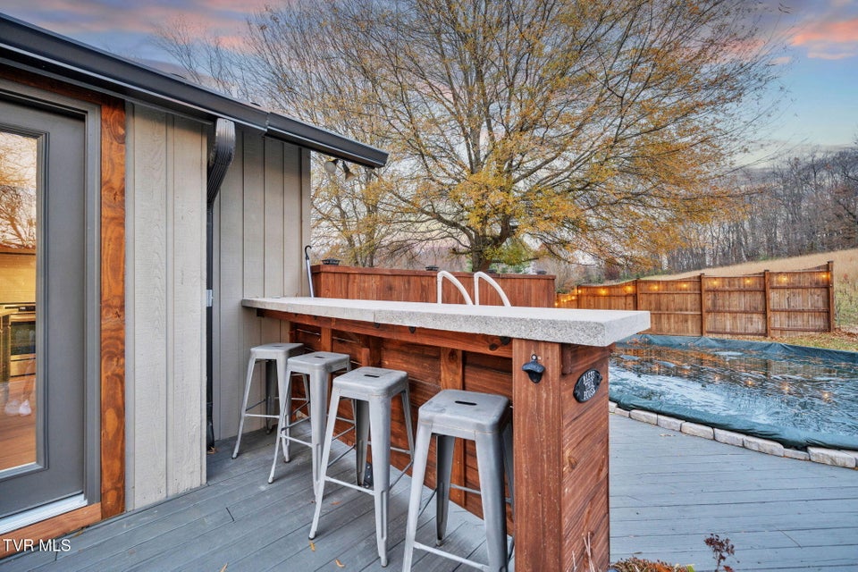 Photo #47: 609 Live Oak Court