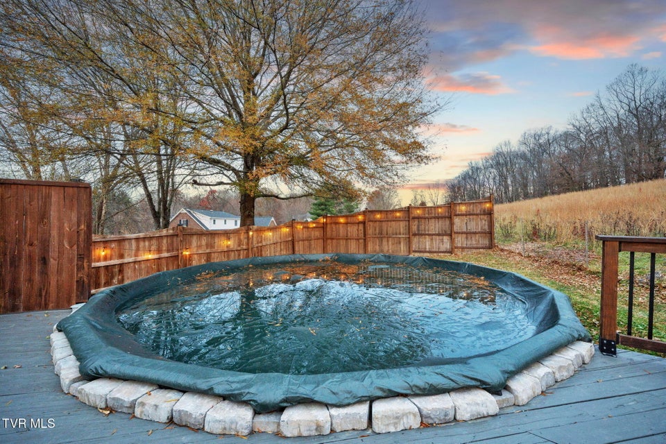 Photo #48: 609 Live Oak Court