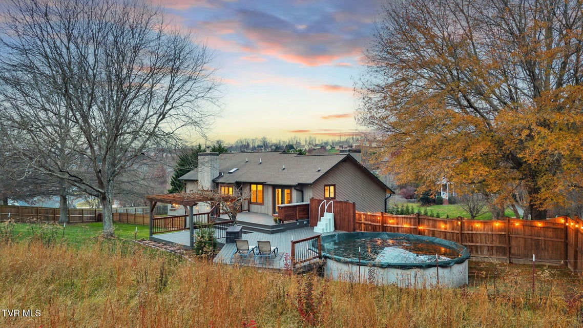 Photo #50: 609 Live Oak Court