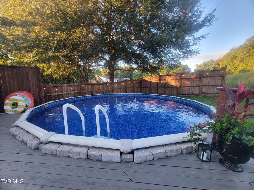 Photo #52: 609 Live Oak Court