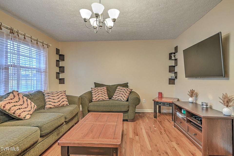 Photo #5: 220 Eastwood Drive