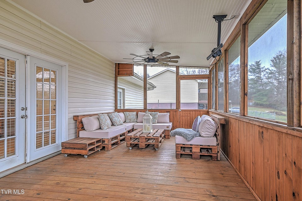 Photo #13: 220 Eastwood Drive