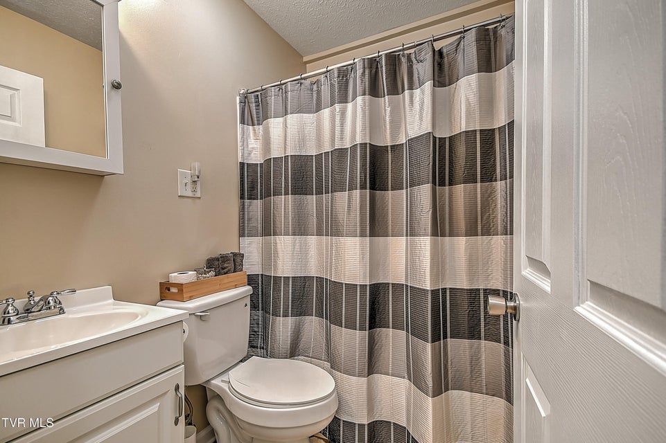 Photo #15: 220 Eastwood Drive