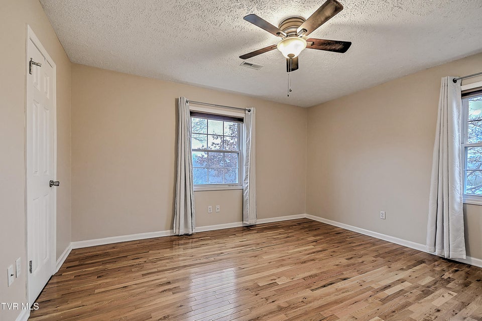 Photo #16: 220 Eastwood Drive