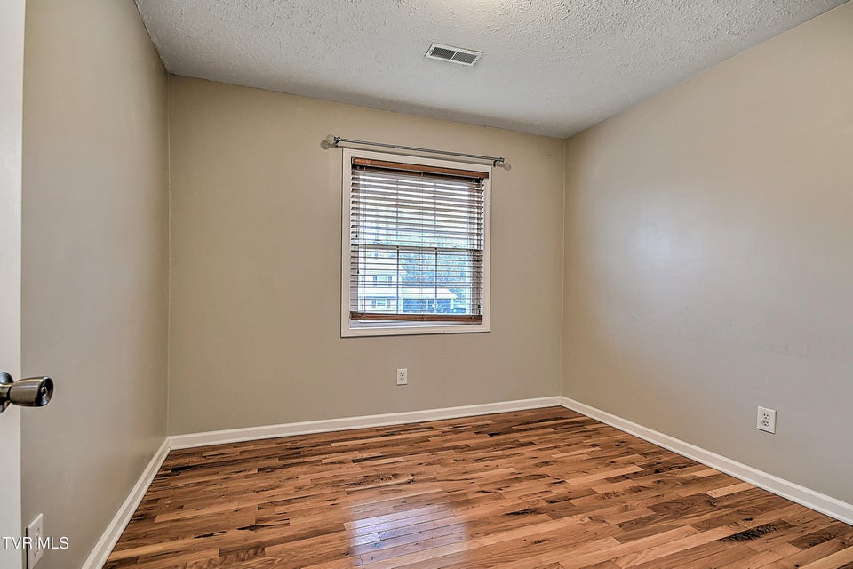 Photo #24: 220 Eastwood Drive