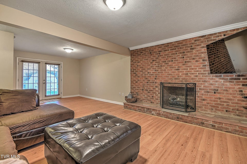 Photo #31: 220 Eastwood Drive