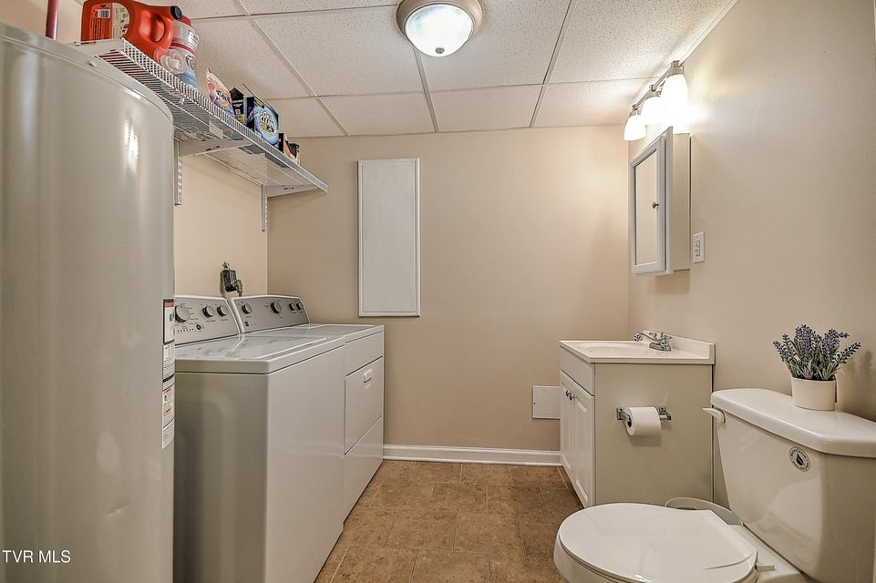 Photo #34: 220 Eastwood Drive