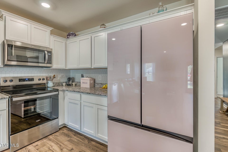 Photo #16: 1123 Clearwater Lane