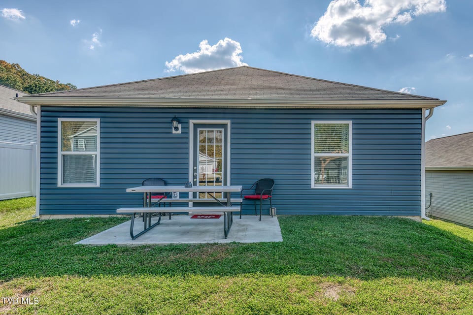 Photo #29: 1123 Clearwater Lane