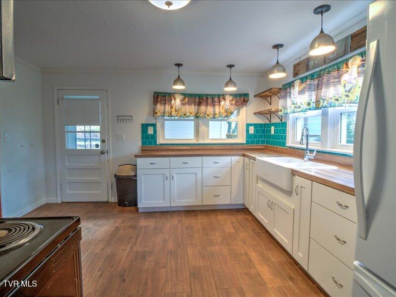 Photo #47: 680 Mayberry Road