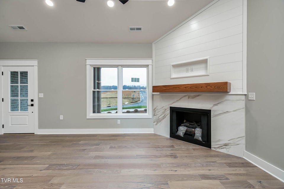 Photo #14: 302 Ruby Rose Ridge