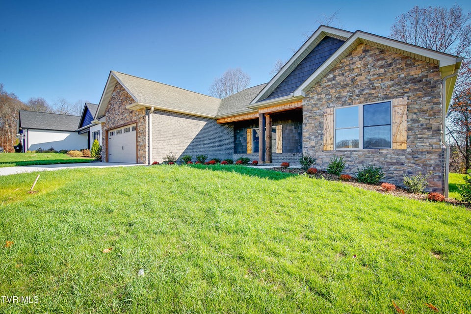 Photo #30: 302 Ruby Rose Ridge