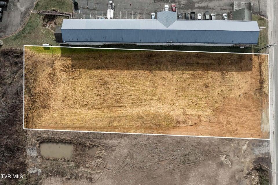 Photo #4: 21 Shady Street