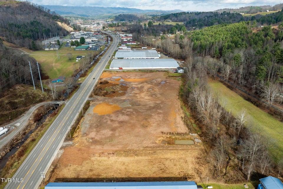 Photo #7: 21 Shady Street