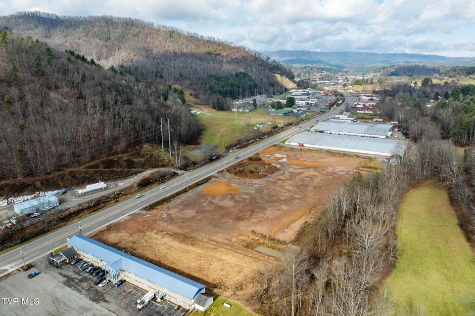 Photo #8: 21 Shady Street