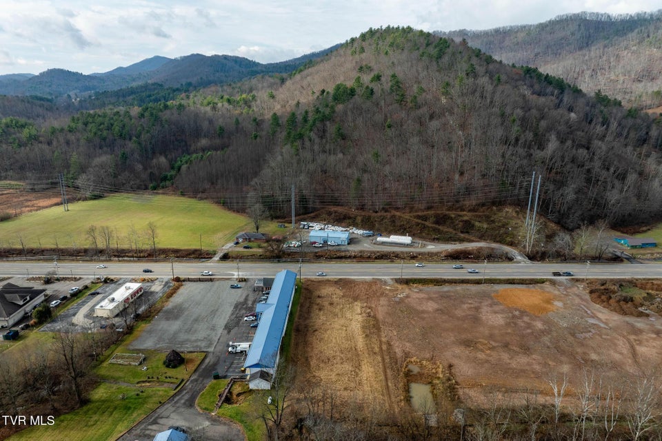 Photo #9: 21 Shady Street