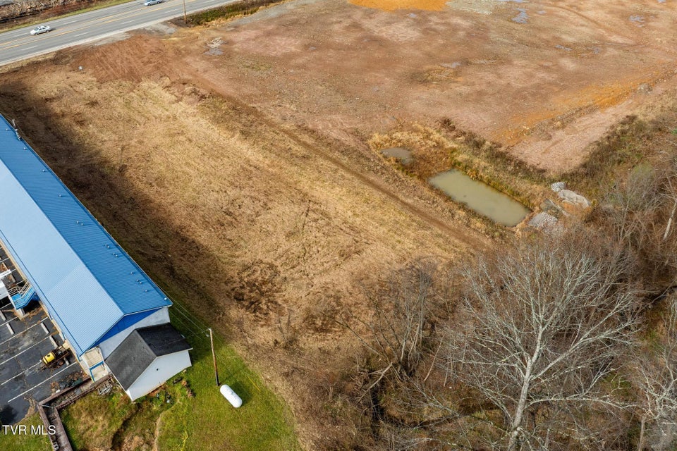 Photo #18: 21 Shady Street