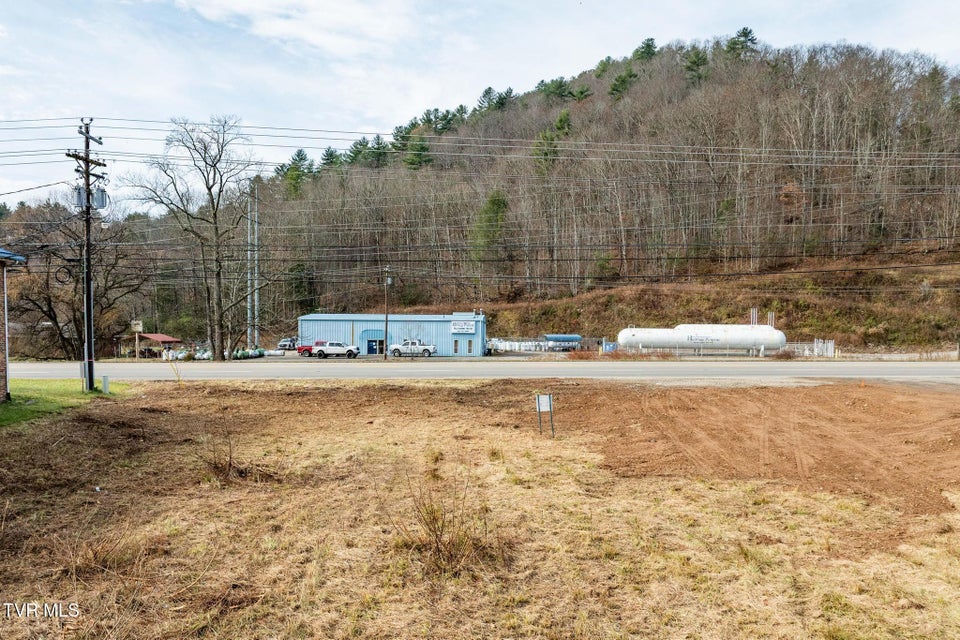 Photo #20: 21 Shady Street