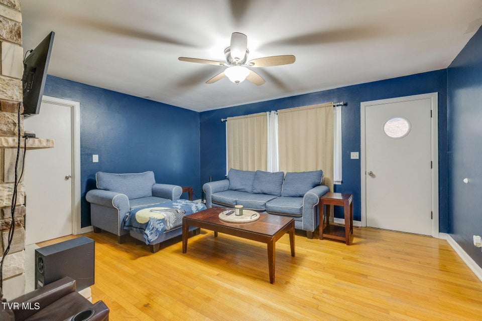 Photo #9: 1722 Pressmens Home Road