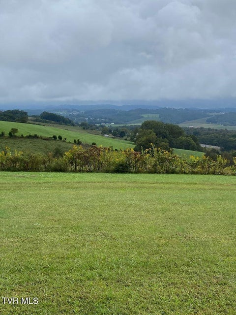 Photo #2: 00 Gillis Trail