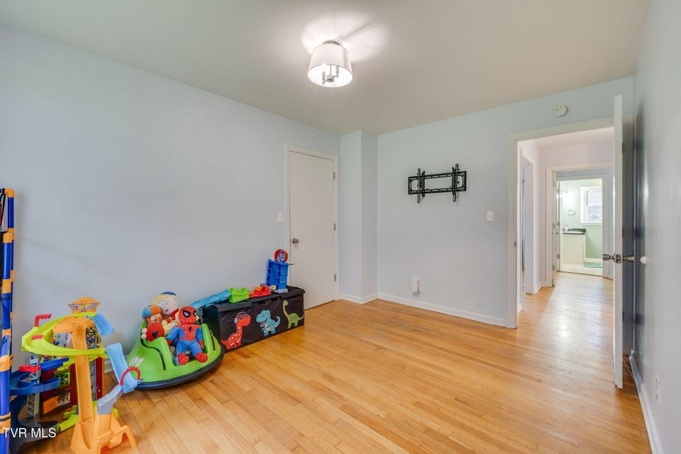 Photo #22: 1722 Pressmens Home Road