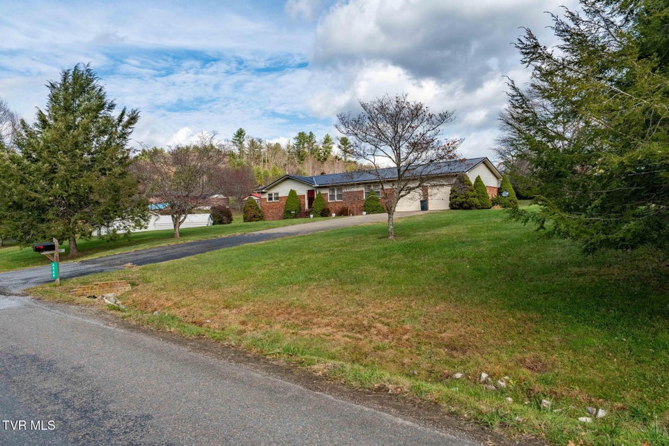 Photo #3: 4549 Pine Orchard Road