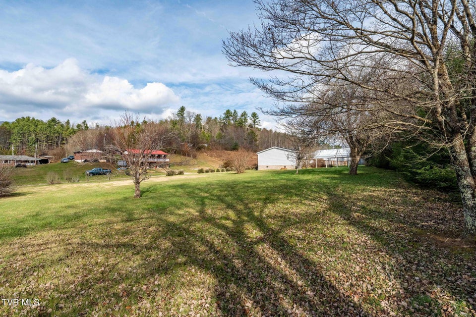 Photo #11: 4549 Pine Orchard Road