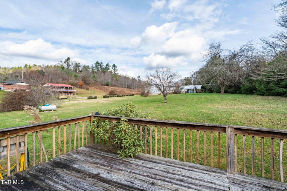 Photo #17: 4549 Pine Orchard Road