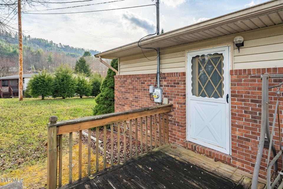 Photo #18: 4549 Pine Orchard Road