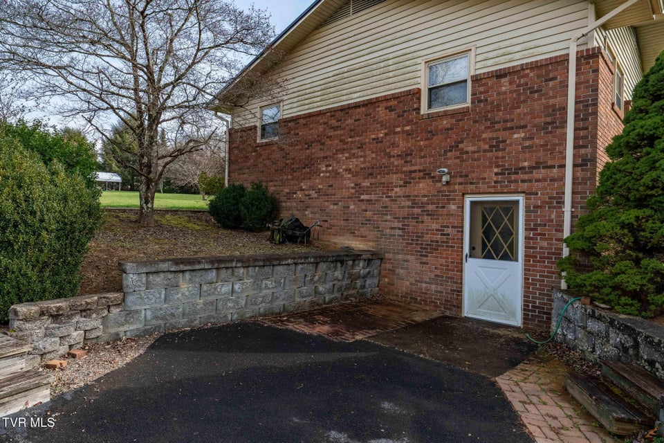 Photo #24: 4549 Pine Orchard Road