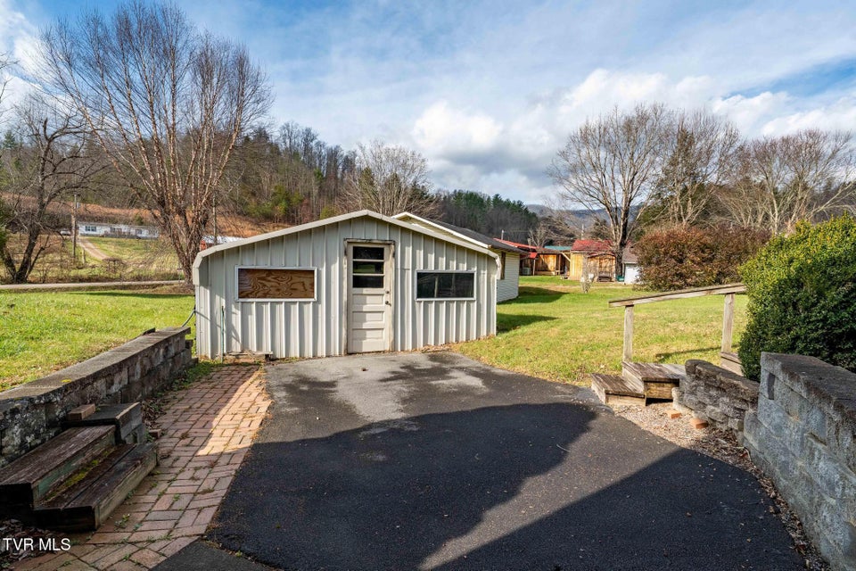 Photo #25: 4549 Pine Orchard Road