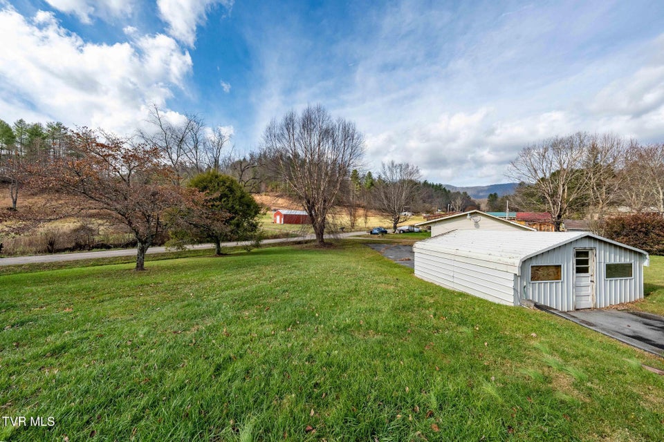 Photo #26: 4549 Pine Orchard Road