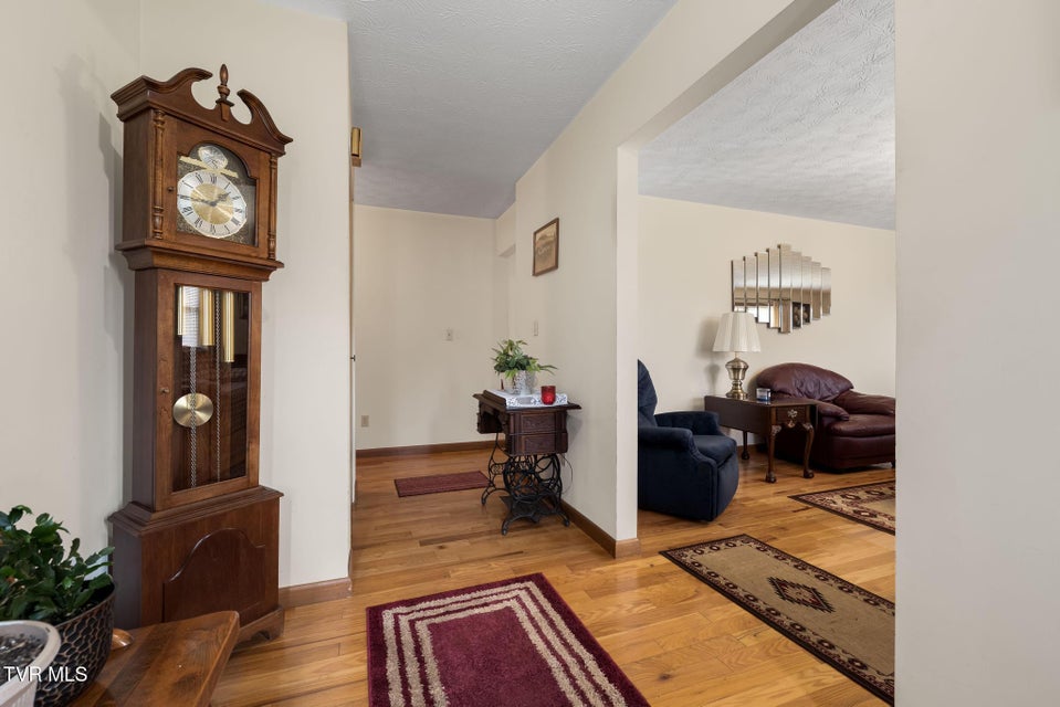 Photo #31: 4549 Pine Orchard Road