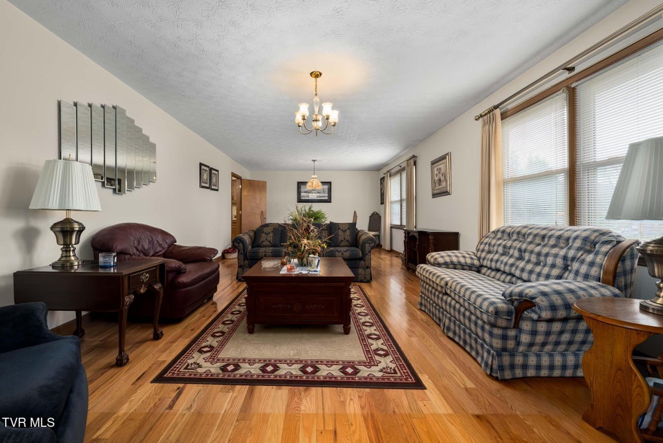 Photo #32: 4549 Pine Orchard Road