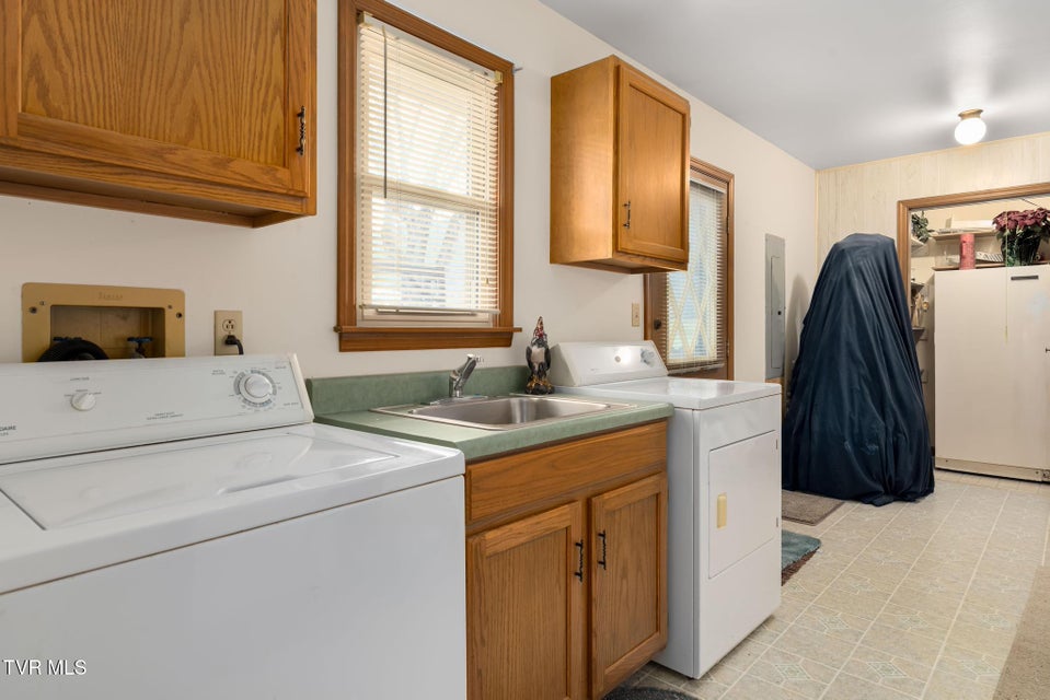 Photo #41: 4549 Pine Orchard Road