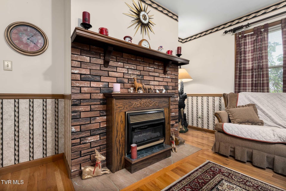 Photo #46: 4549 Pine Orchard Road