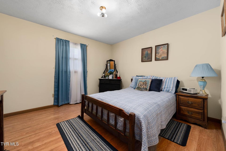 Photo #48: 4549 Pine Orchard Road