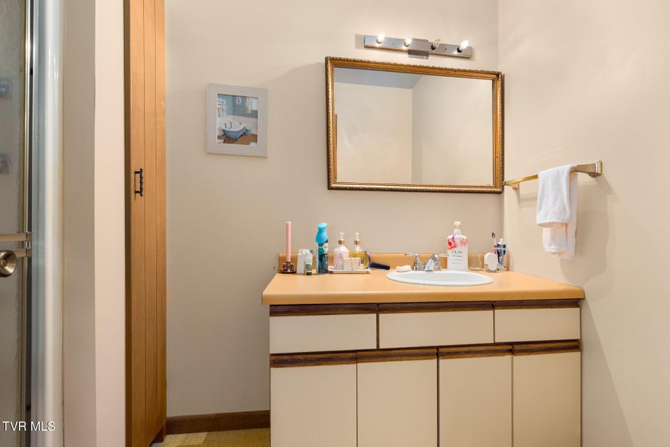 Photo #50: 4549 Pine Orchard Road